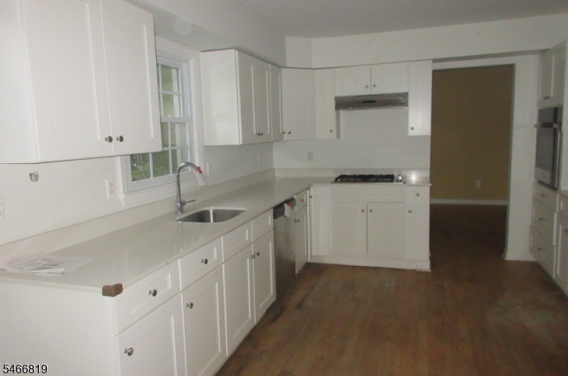 11 Ellam Drive Randolph NJ 07869