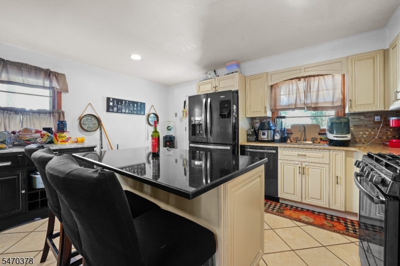 757 Rodgers Court Rahway NJ 07065