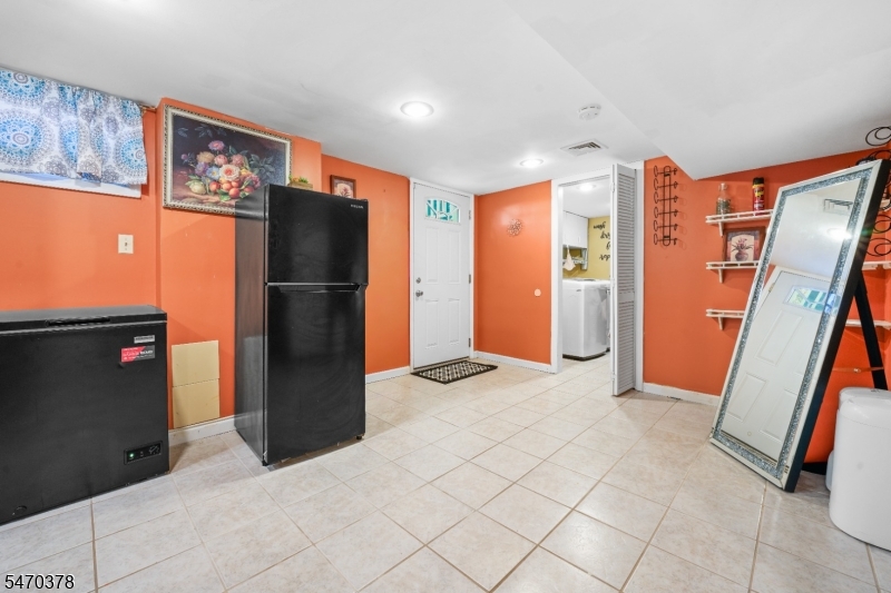 757 Rodgers Court Rahway NJ 07065