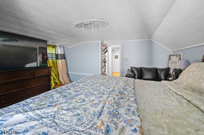 757 Rodgers Court Rahway NJ 07065