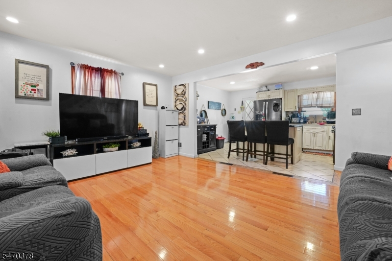 757 Rodgers Court Rahway NJ 07065
