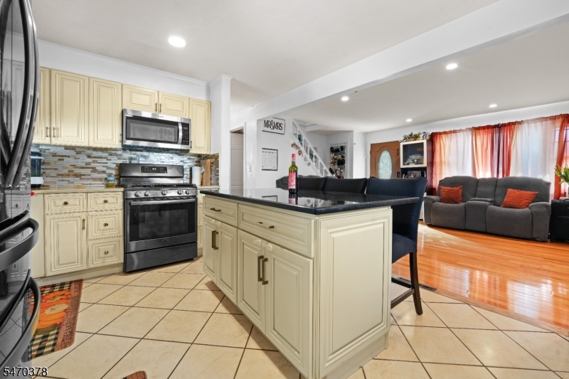 757 Rodgers Court Rahway NJ 07065