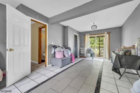 26 Nancy Lane Piscataway NJ 08854