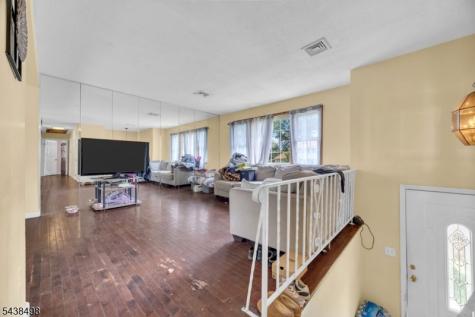 26 Nancy Lane Piscataway NJ 08854