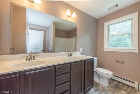 157 Halsey Road Hampton NJ 07860