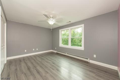 157 Halsey Road Hampton NJ 07860