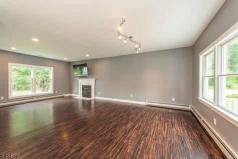 157 Halsey Road Hampton NJ 07860