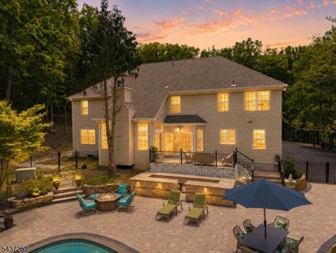 17 Cromwell Drive Chester NJ 07930