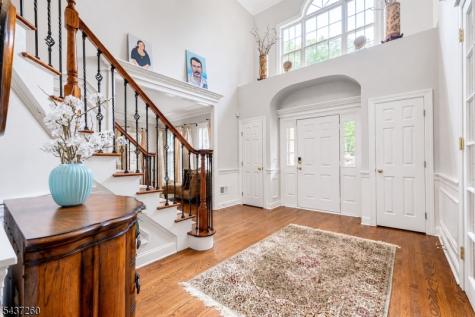 17 Cromwell Drive Chester NJ 07930