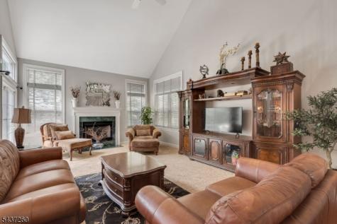 17 Cromwell Drive Chester NJ 07930