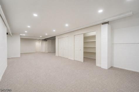 17 Cromwell Drive Chester NJ 07930
