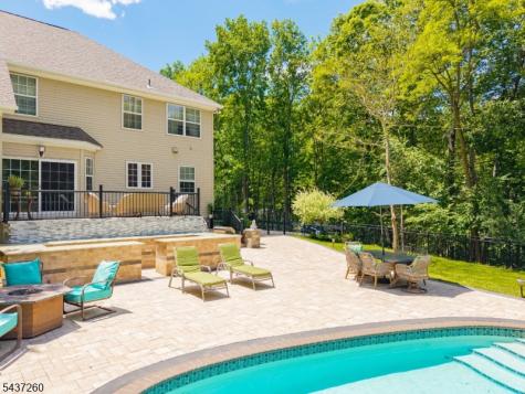 17 Cromwell Drive Chester NJ 07930
