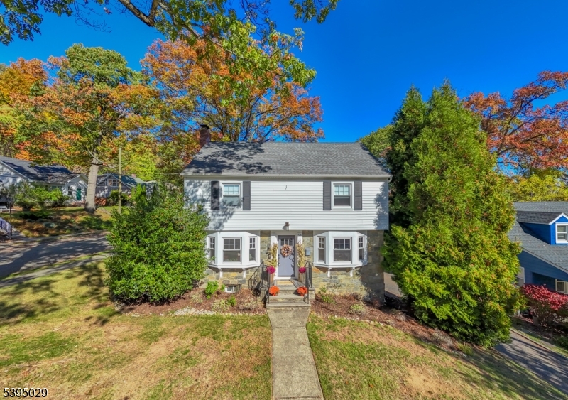 54 Howard Street Verona NJ 07044