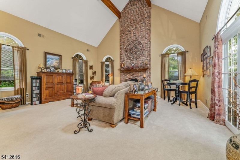 1 Maxwell Court Raritan NJ 08822