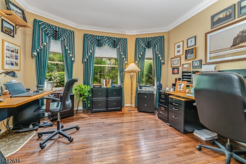 1 Maxwell Court Raritan NJ 08822