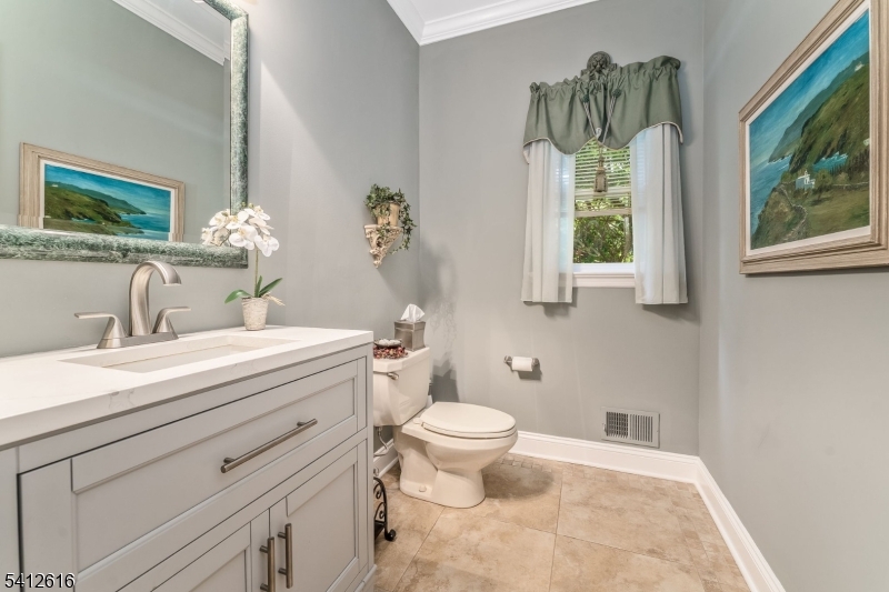 1 Maxwell Court Raritan NJ 08822