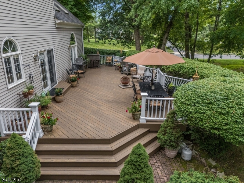 1 Maxwell Court Raritan NJ 08822