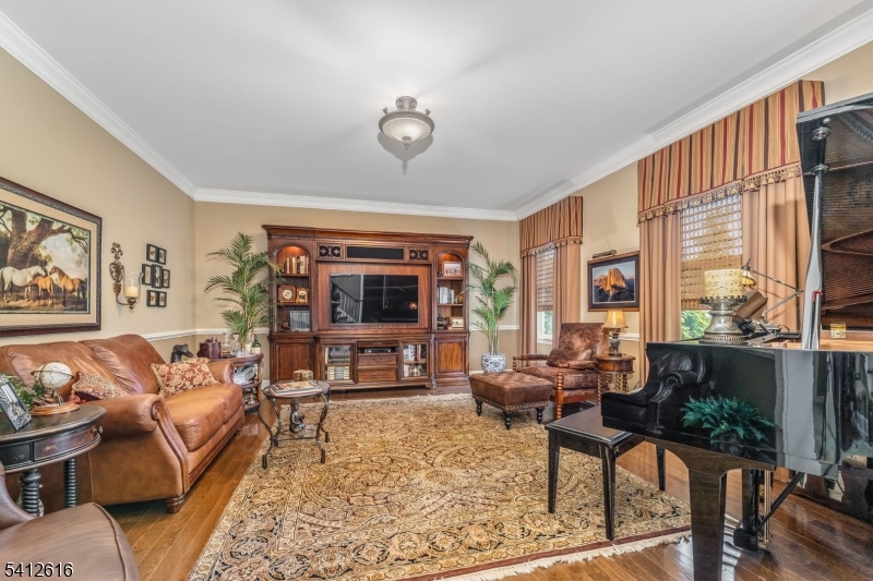1 Maxwell Court Raritan NJ 08822