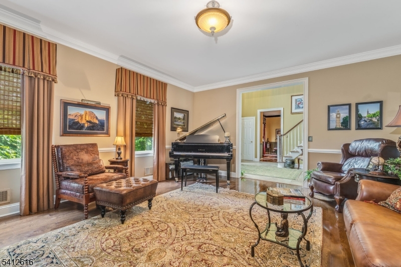 1 Maxwell Court Raritan NJ 08822