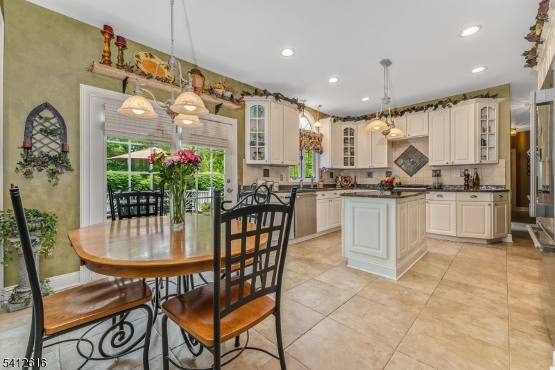 1 Maxwell Court Raritan NJ 08822