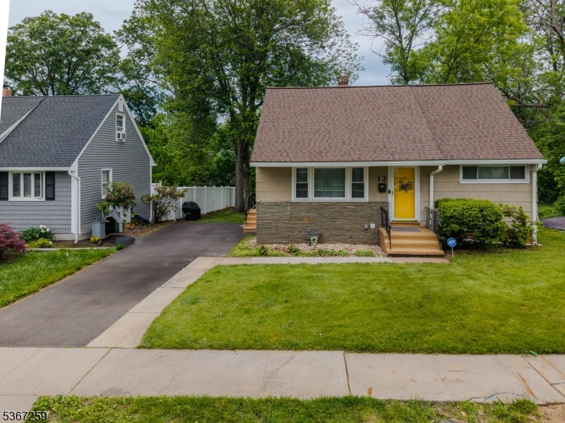 13 Independence Drive Roselle NJ 07203