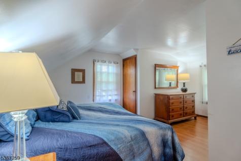 13 Independence Drive Roselle NJ 07203