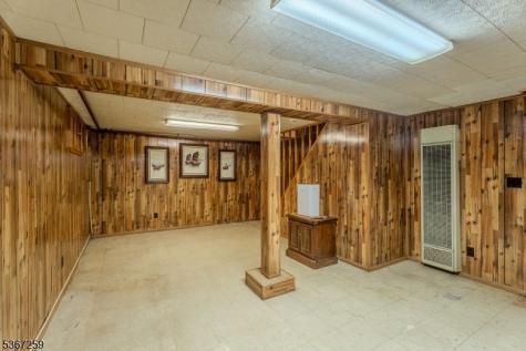 13 Independence Drive Roselle NJ 07203