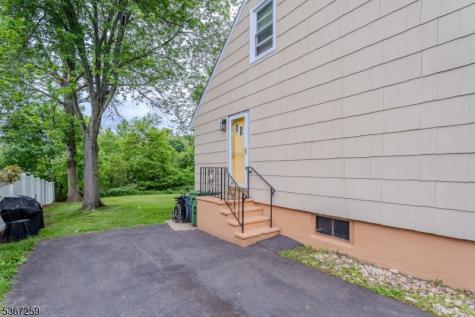 13 Independence Drive Roselle NJ 07203