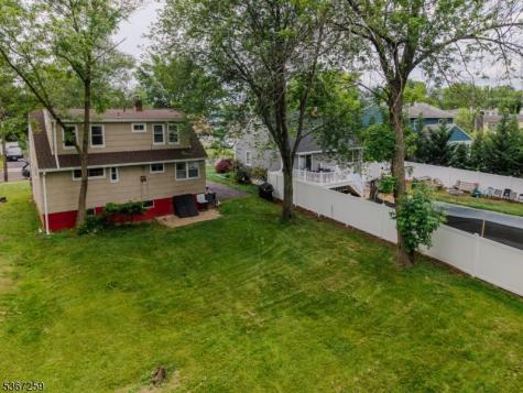 13 Independence Drive Roselle NJ 07203