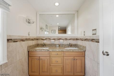 35 Bedford Street East Orange NJ 07018