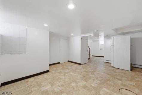 35 Bedford Street East Orange NJ 07018
