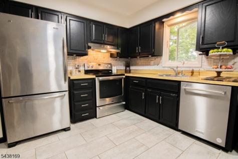 127 Cedar Drive Andover NJ 07860