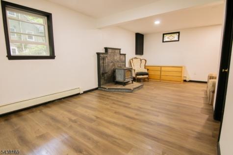 127 Cedar Drive Andover NJ 07860