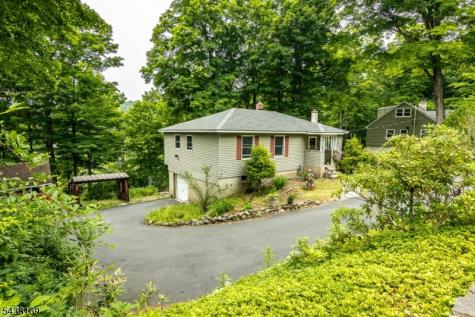 127 Cedar Drive Andover NJ 07860