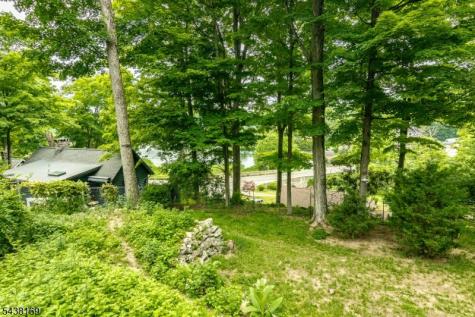 127 Cedar Drive Andover NJ 07860