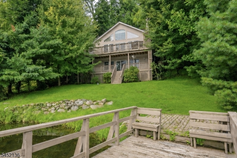 25 Decker Pond Trail Vernon NJ 07461