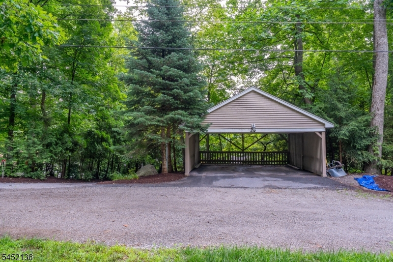 25 Decker Pond Trail Vernon NJ 07461