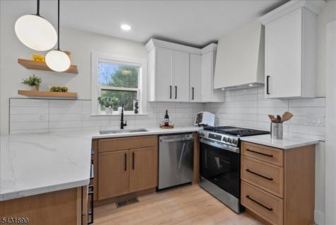 93 River View Way Montague NJ 07827