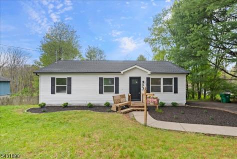 93 River View Way Montague NJ 07827