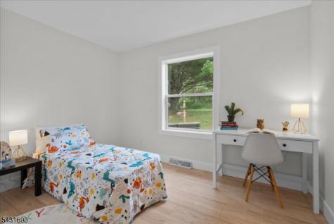93 River View Way Montague NJ 07827