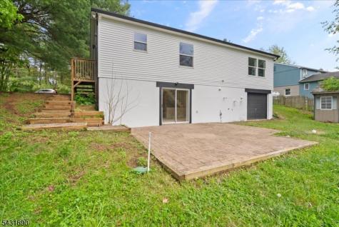 93 River View Way Montague NJ 07827