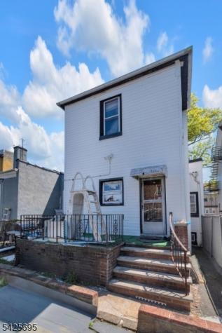 452 N 11th Street Newark NJ 07107
