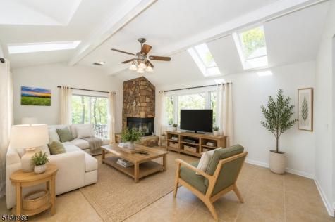 43 Brush Hill Road Kinnelon NJ 07405