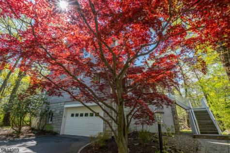 43 Brush Hill Road Kinnelon NJ 07405