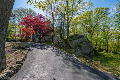 43 Brush Hill Road Kinnelon NJ 07405