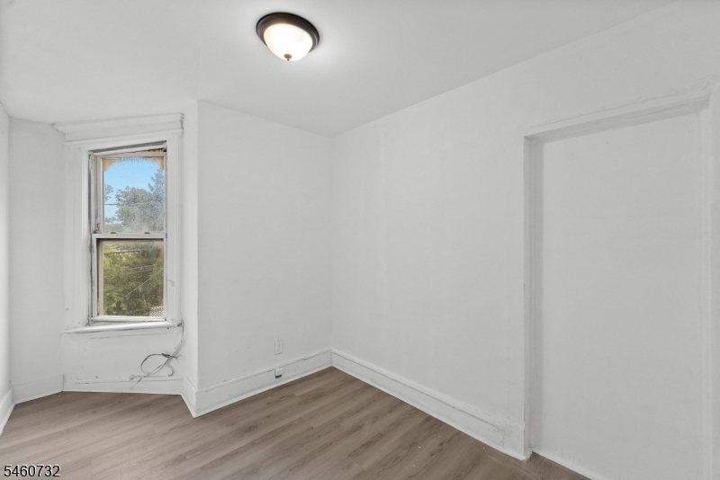 212 S 11th Street Newark NJ 07107