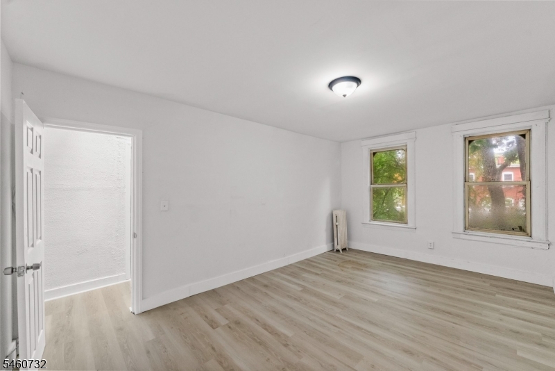 212 S 11th Street Newark NJ 07107