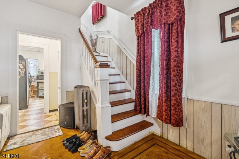 7 Wolf Place Irvington NJ 07111