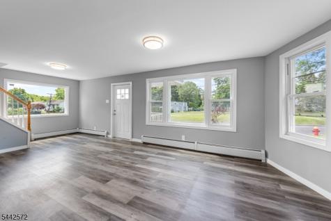 20 Corwin Street Roxbury NJ 07847