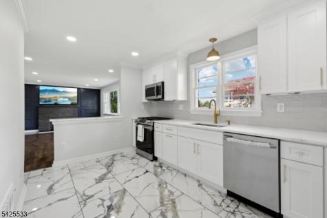 8 Oak Street Netcong NJ 07857